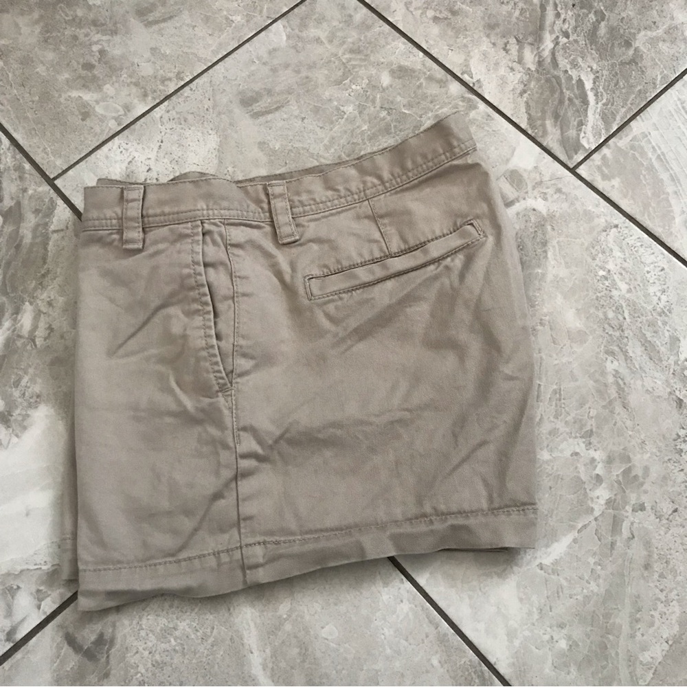 ARMANI EXCHANGE Women Stretch Chino Shorts | 6